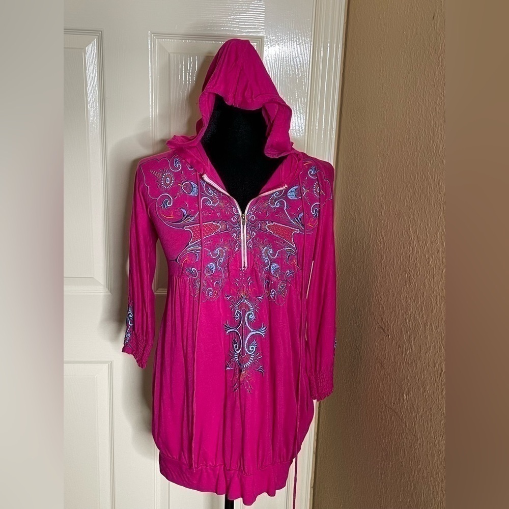 Johnny Was Size Small tunic 3/4 zipper with hood, with pockets
